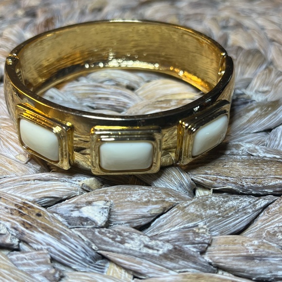 Gold Tone and Cream Hinged Bangle Bracelet - Picture 3 of 6